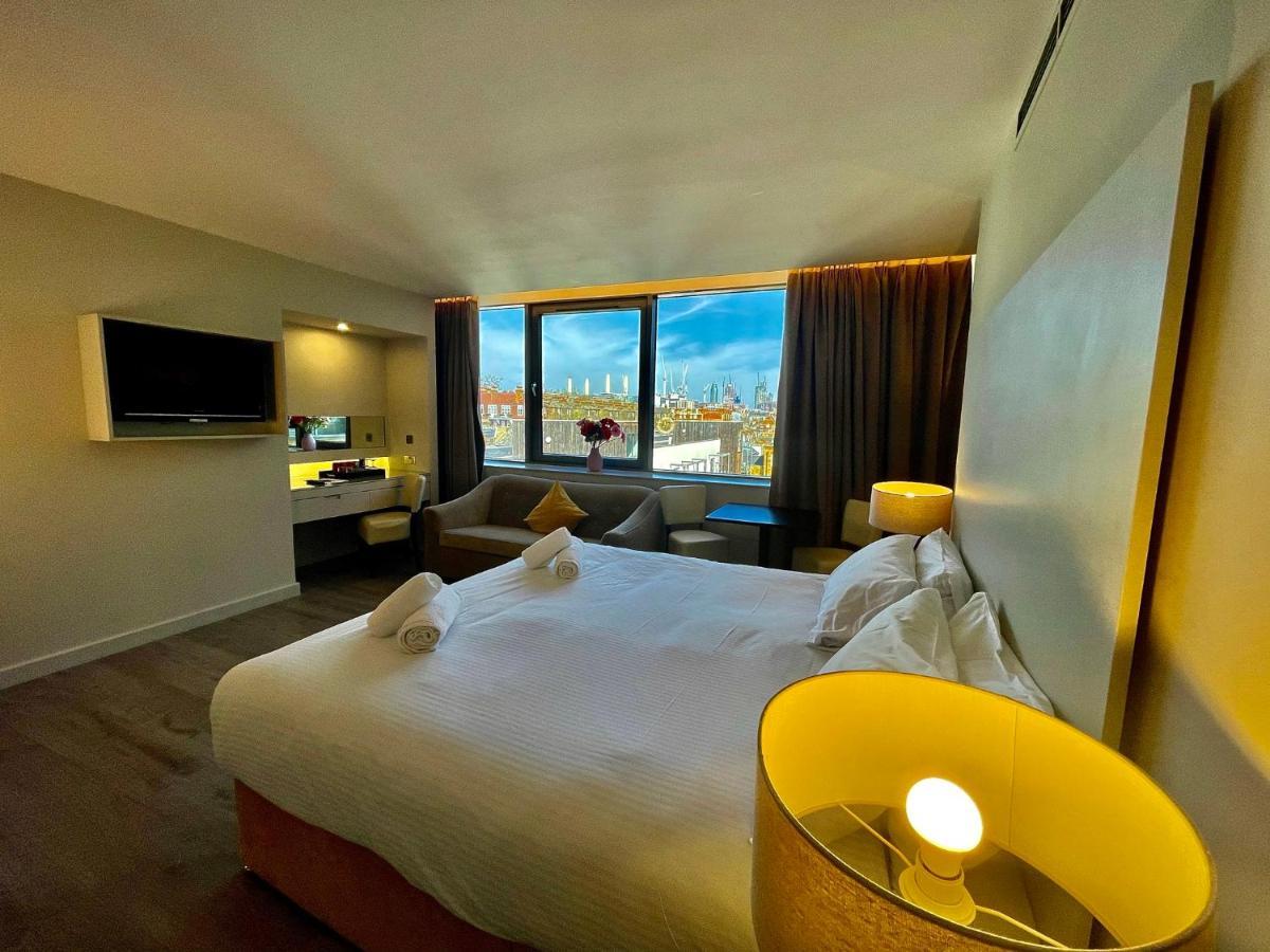 Axiom Park Hotel London Bagian luar foto