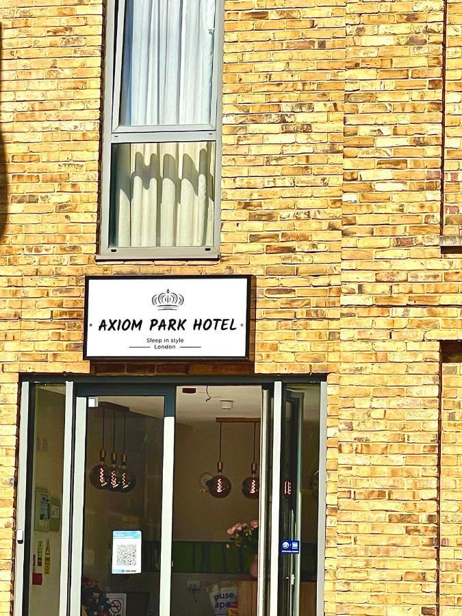 Axiom Park Hotel London Bagian luar foto