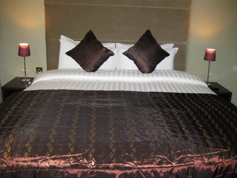 Axiom Park Hotel London Bagian luar foto
